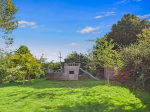 Photo 19- click for photo gallery